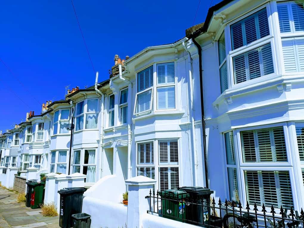 Property inspection report Rushmoor for UK visa and Immigration